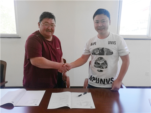 中食产业集团保定公司与千喜鹤集团签署战略合作协议(图1)